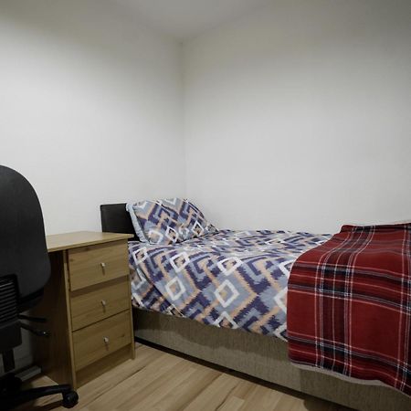 Elephant & Castle - Zone 2 - Private Rooms - Shared Bathroom London Exteriör bild