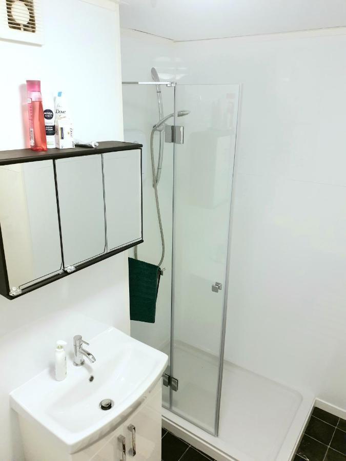 Elephant & Castle - Zone 2 - Private Rooms - Shared Bathroom London Exteriör bild