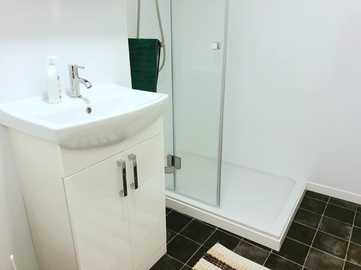 Elephant & Castle - Zone 2 - Private Rooms - Shared Bathroom London Exteriör bild